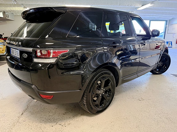 Land Rover Range Rover Sport 4 of 5