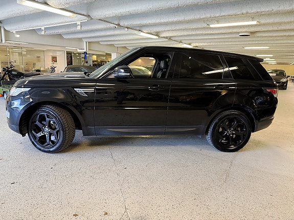Land Rover Range Rover Sport 6 of 24