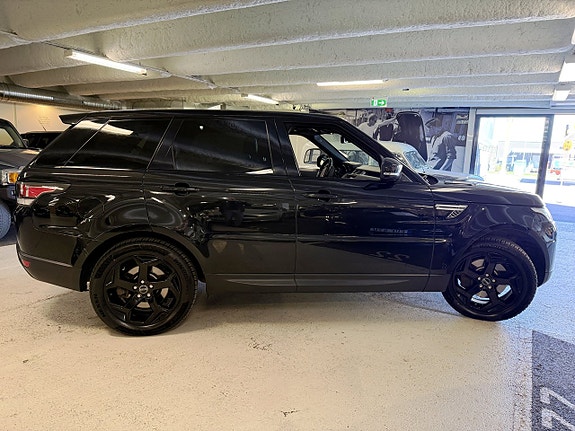 Land Rover Range Rover Sport 5 of 5
