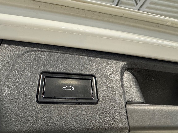Volkswagen Passat Alltrack 23 of 23