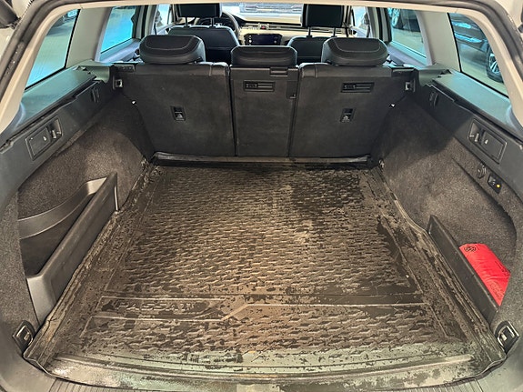 Volkswagen Passat Alltrack 22 of 23