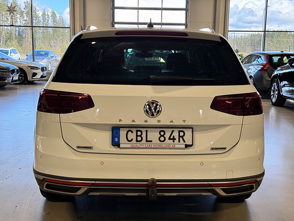 Volkswagen Passat Alltrack 5 of 5
