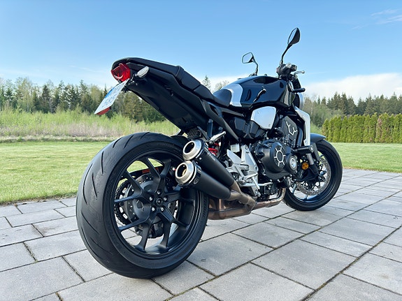 Honda CB1000R 3 of 6