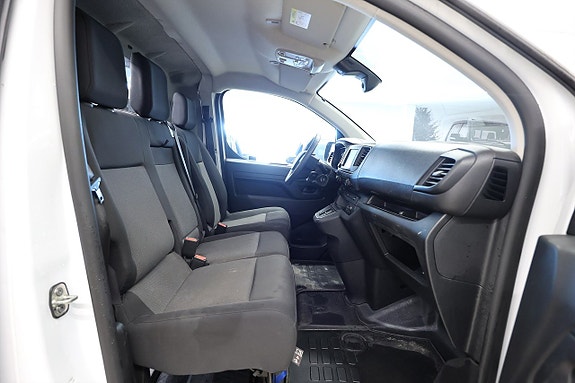 Peugeot e-Expert 11 of 15