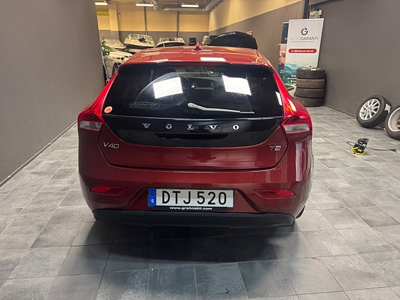 Volvo V40 4 of 7