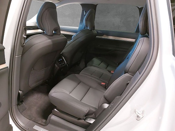 Volvo EX90 6 of 7
