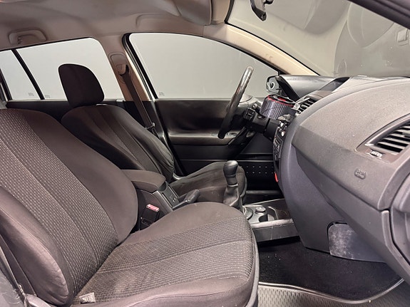 Renault Megane 7 of 9