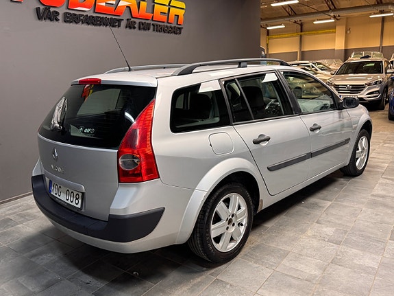 Renault Megane 3 of 5
