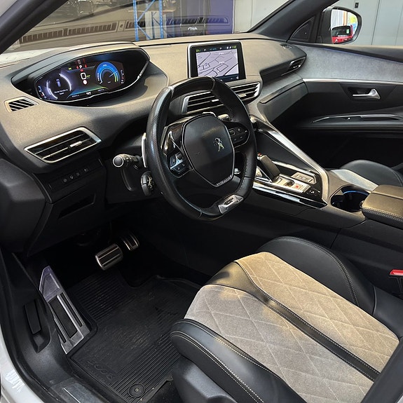 Peugeot 3008 8 of 13