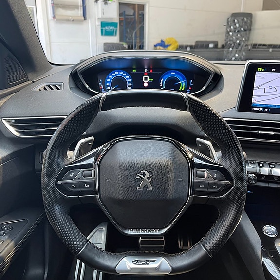 Peugeot 3008 10 of 13