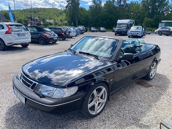 Saab 900 3 of 5