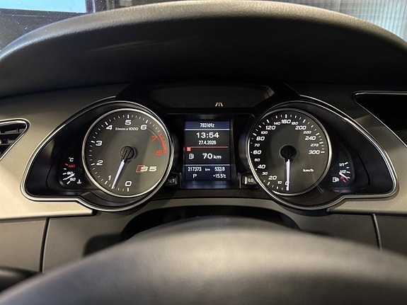 Audi S5 12 of 27