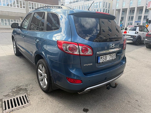 Hyundai Santa Fe 4 of 6