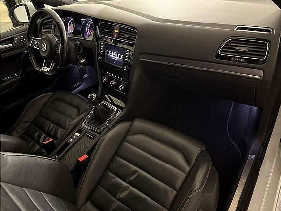 Volkswagen Golf I 7 of 26