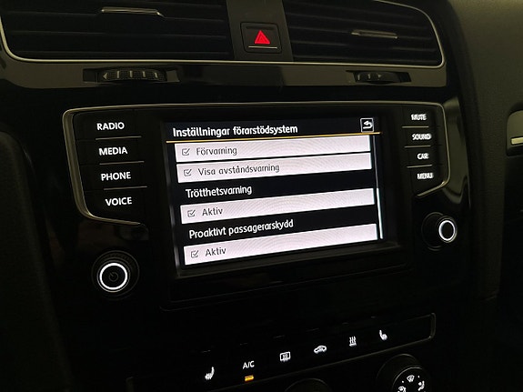 Volkswagen Golf I 18 of 26
