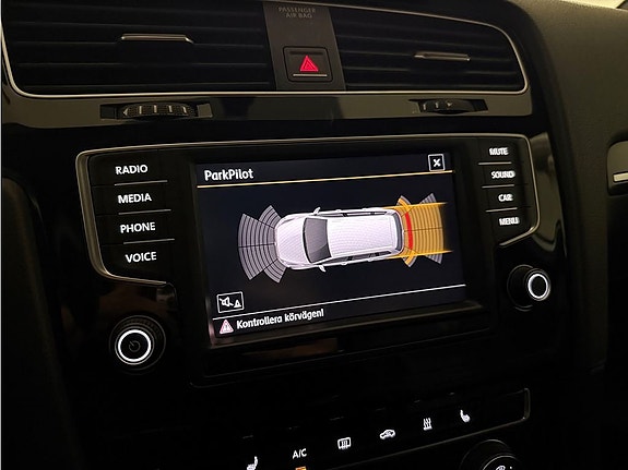 Volkswagen Golf I 19 of 26