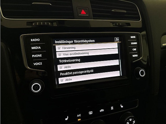 Volkswagen Golf I 18 of 26