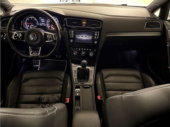 Volkswagen Golf I 6 of 26