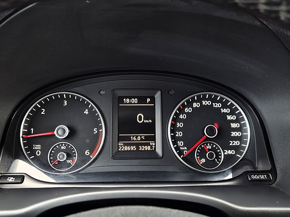 Volkswagen Caddy 13 of 23