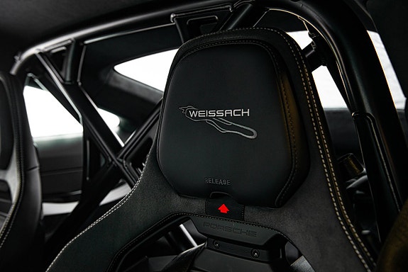 Porsche 992 23 of 30