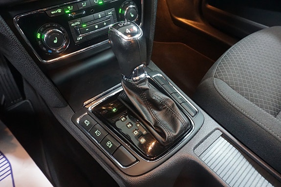Skoda Superb 17 of 21