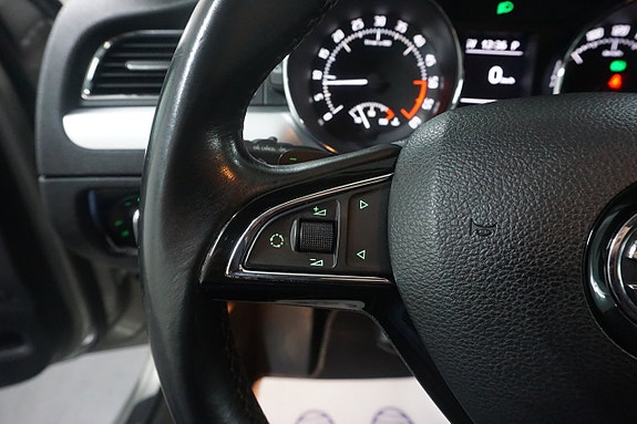 Skoda Superb 15 of 21