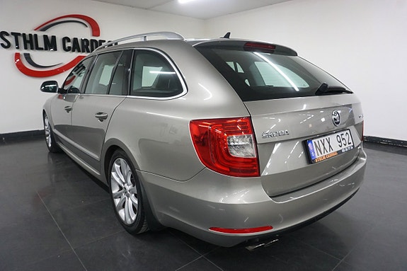 Skoda Superb 4 of 5