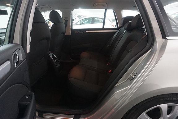 Skoda Superb 8 of 21