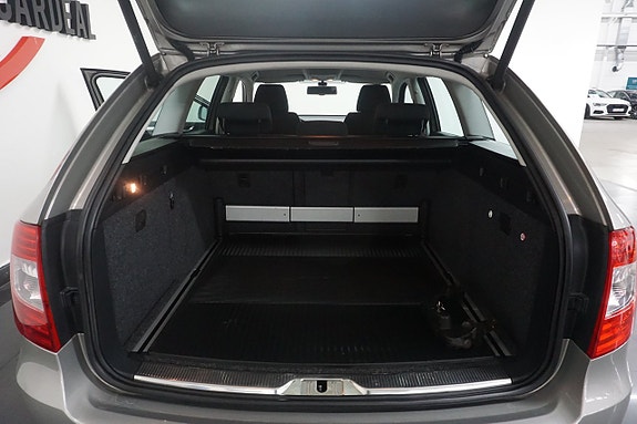 Skoda Superb 9 of 21