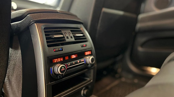 BMW 550i 18 of 30