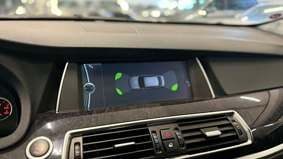 BMW 550i 24 of 30