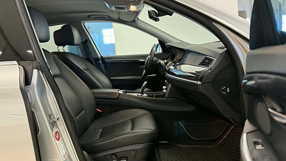 BMW 550i 19 of 30