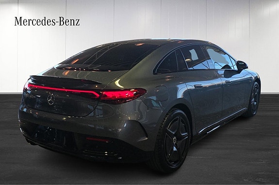 Mercedes-Benz EQE350+ 4 of 5