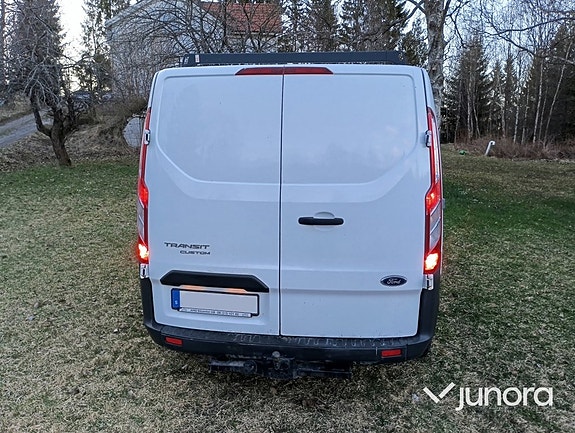 Ford Transit Custom 4 of 5
