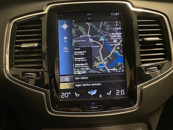 Volvo XC90 19 of 28