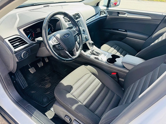 Ford Mondeo 8 of 21