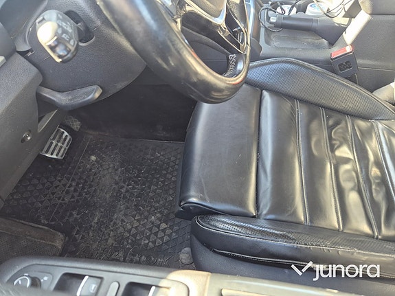 Volkswagen Amarok 28 of 28