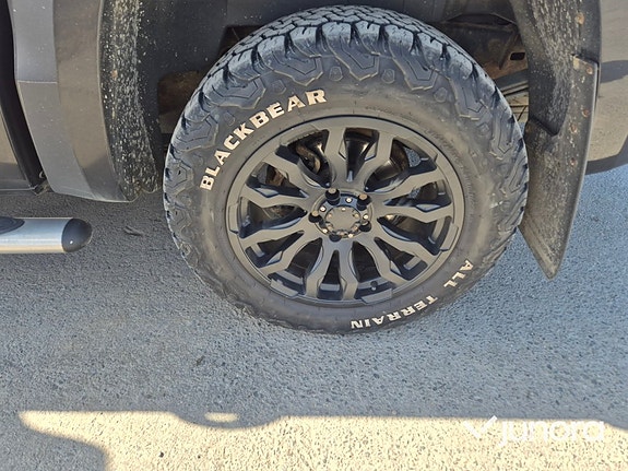 Volkswagen Amarok 9 of 28