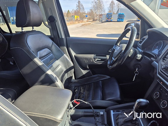 Volkswagen Amarok 11 of 28