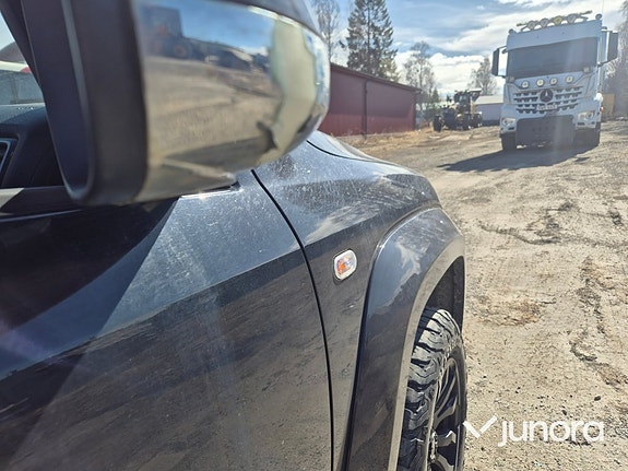 Volkswagen Amarok 24 of 28
