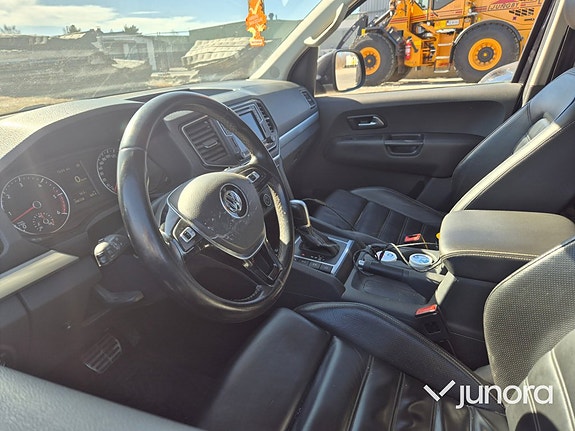 Volkswagen Amarok 27 of 28