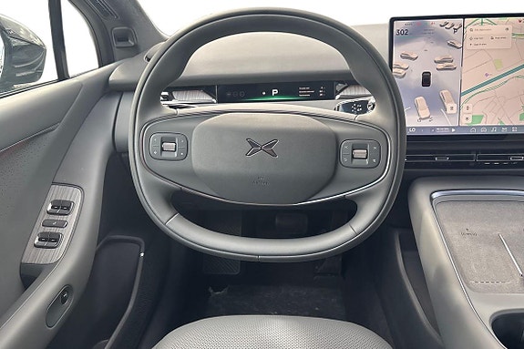 XPeng P7 11 of 27