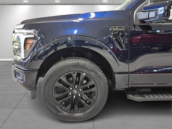 Ford F-150 4 of 5