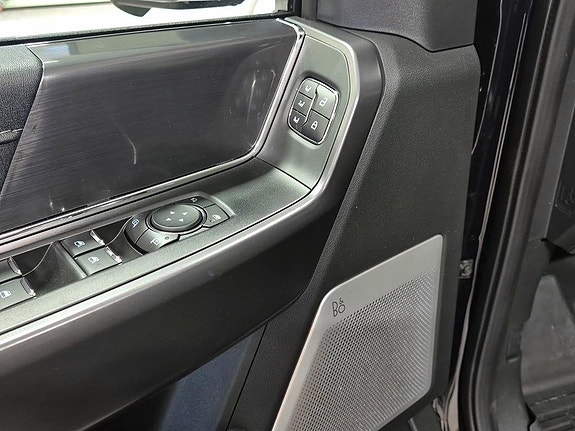 Ford F-150 12 of 18