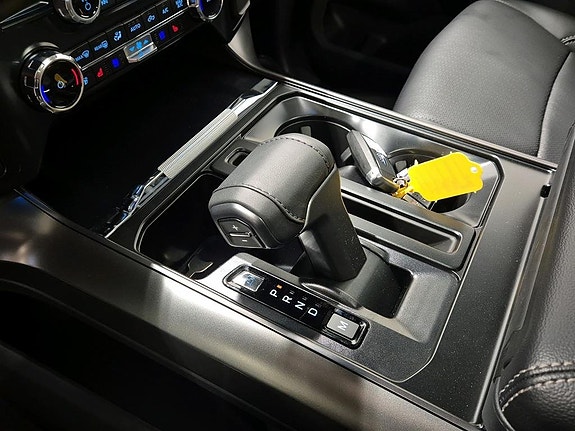 Ford F-150 14 of 18