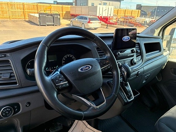 Ford Transit 8 of 8