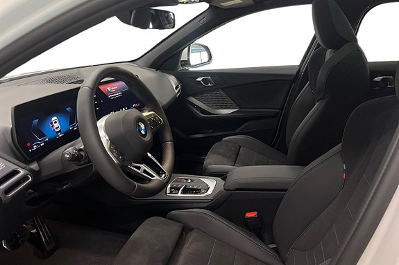 BMW 120 12 of 18