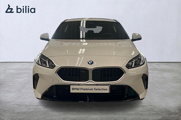 BMW 120 5 of 18