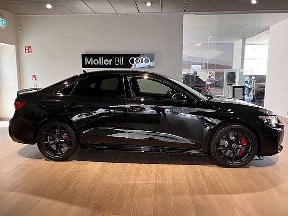 Audi RS3 2 of 5