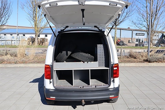 Volkswagen Caddy 4 of 5